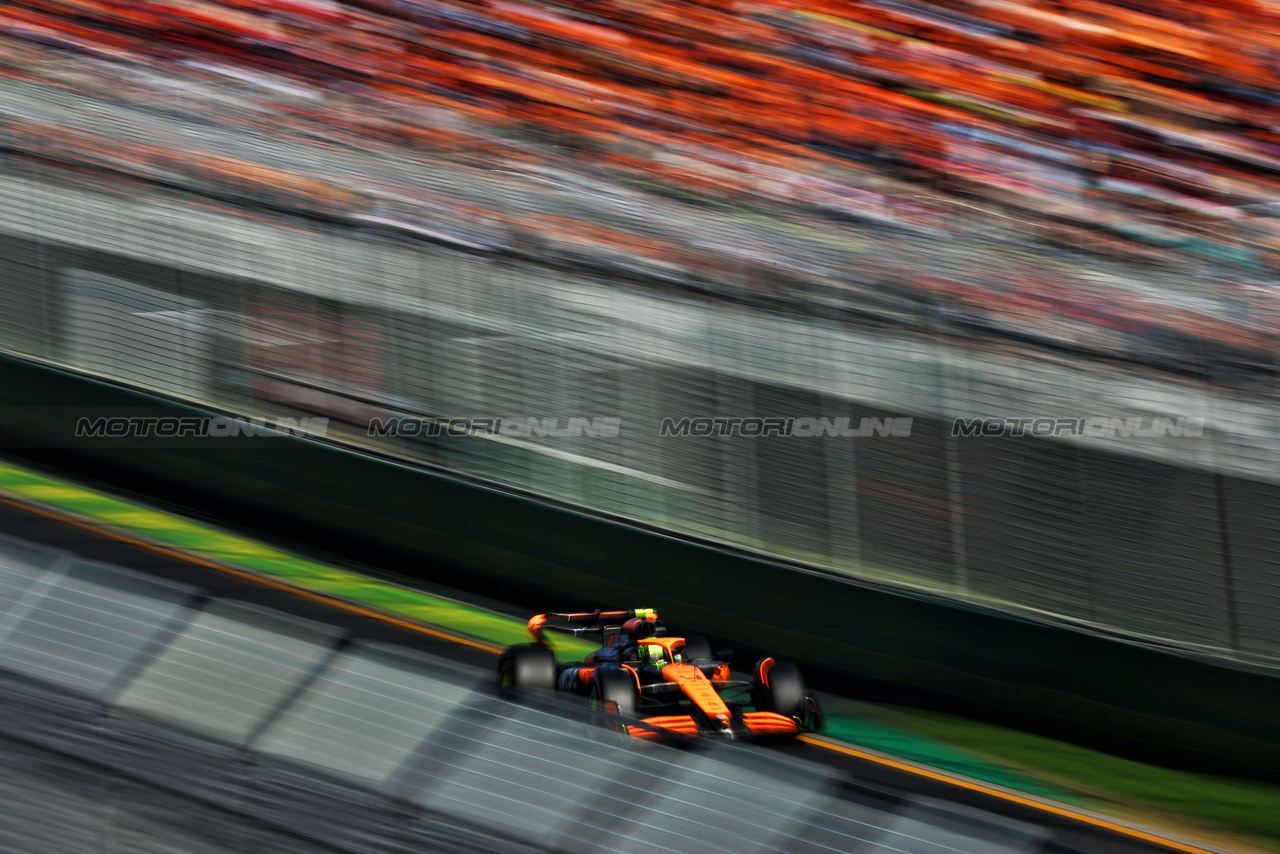 GP AUSTRALIA, Lando Norris (GBR) McLaren MCL38.

23.03.2024. Formula 1 World Championship, Rd 3, Australian Grand Prix, Albert Park, Melbourne, Australia, Qualifiche Day.

 - www.xpbimages.com, EMail: requests@xpbimages.com © Copyright: Coates / XPB Images