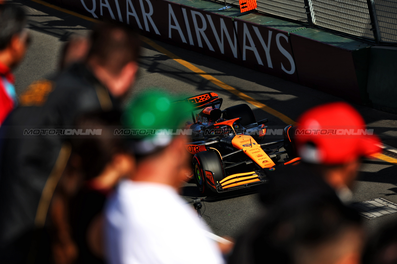 GP AUSTRALIA, Oscar Piastri (AUS) McLaren MCL38.

23.03.2024. Formula 1 World Championship, Rd 3, Australian Grand Prix, Albert Park, Melbourne, Australia, Qualifiche Day.

 - www.xpbimages.com, EMail: requests@xpbimages.com © Copyright: Coates / XPB Images