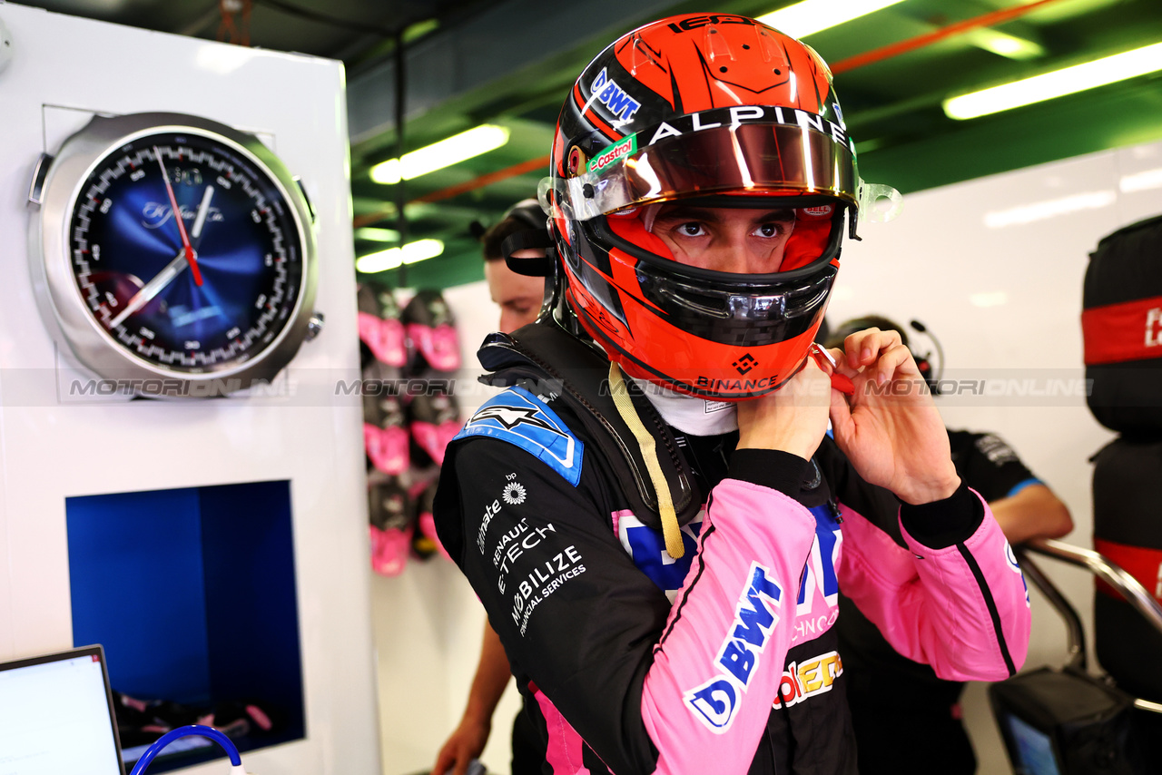 GP AUSTRALIA, Esteban Ocon (FRA) Alpine F1 Team.

23.03.2024. Formula 1 World Championship, Rd 3, Australian Grand Prix, Albert Park, Melbourne, Australia, Qualifiche Day.

- www.xpbimages.com, EMail: requests@xpbimages.com © Copyright: Batchelor / XPB Images