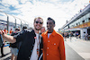 GP AUSTRALIA, Lawrence Barretto (GBR) Formula 1 Senior Writer Editor with a fan.
23.03.2024. Formula 1 World Championship, Rd 3, Australian Grand Prix, Albert Park, Melbourne, Australia, Qualifiche Day.
- www.xpbimages.com, EMail: requests@xpbimages.com © Copyright: Bearne / XPB Images
