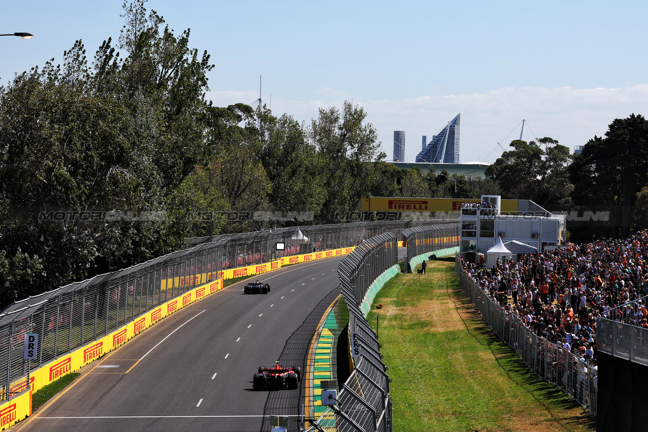 GP AUSTRALIA, Carlos Sainz Jr (ESP) Ferrari SF-24.

22.03.2024. Formula 1 World Championship, Rd 3, Australian Grand Prix, Albert Park, Melbourne, Australia, Practice Day.

- www.xpbimages.com, EMail: requests@xpbimages.com © Copyright: Moy / XPB Images