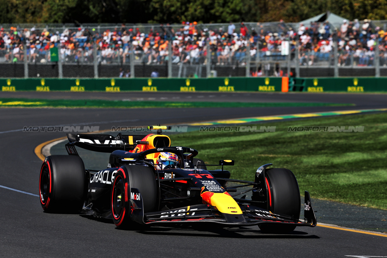 GP AUSTRALIA, Sergio Perez (MEX) Red Bull Racing RB20.

22.03.2024. Formula 1 World Championship, Rd 3, Australian Grand Prix, Albert Park, Melbourne, Australia, Practice Day.

- www.xpbimages.com, EMail: requests@xpbimages.com © Copyright: Moy / XPB Images