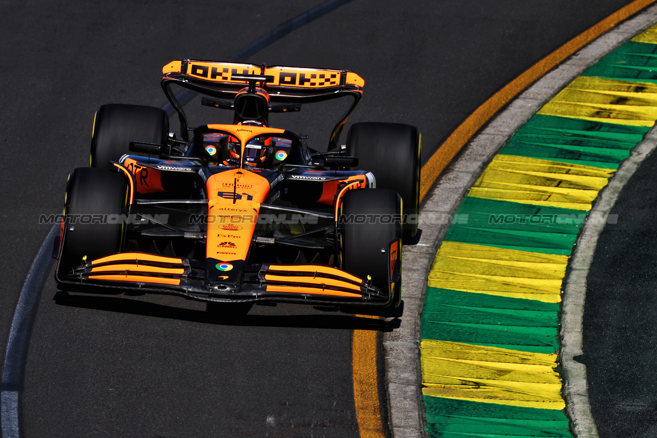 GP AUSTRALIA, Oscar Piastri (AUS) McLaren MCL38.

22.03.2024. Formula 1 World Championship, Rd 3, Australian Grand Prix, Albert Park, Melbourne, Australia, Practice Day.

 - www.xpbimages.com, EMail: requests@xpbimages.com © Copyright: Coates / XPB Images