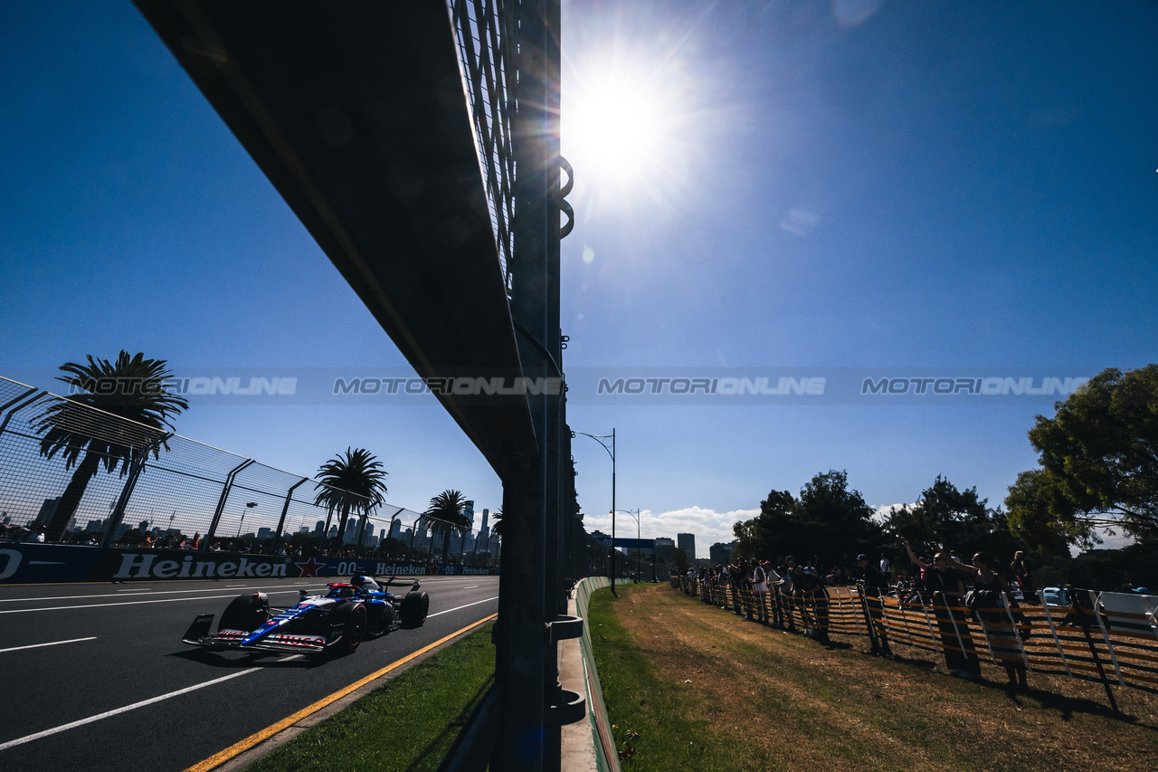 GP AUSTRALIA, Daniel Ricciardo (AUS) RB VCARB 01.

22.03.2024. Formula 1 World Championship, Rd 3, Australian Grand Prix, Albert Park, Melbourne, Australia, Practice Day.

- www.xpbimages.com, EMail: requests@xpbimages.com © Copyright: Bearne / XPB Images