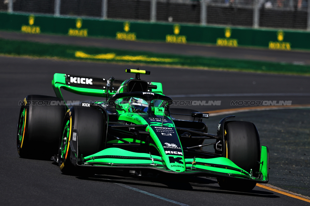 GP AUSTRALIA, Zhou Guanyu (CHN) Sauber C44.

22.03.2024. Formula 1 World Championship, Rd 3, Australian Grand Prix, Albert Park, Melbourne, Australia, Practice Day.

- www.xpbimages.com, EMail: requests@xpbimages.com © Copyright: Moy / XPB Images