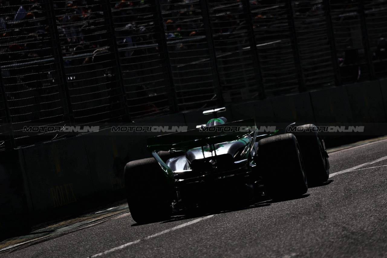 GP AUSTRALIA, Zhou Guanyu (CHN) Sauber C44.

22.03.2024. Formula 1 World Championship, Rd 3, Australian Grand Prix, Albert Park, Melbourne, Australia, Practice Day.

- www.xpbimages.com, EMail: requests@xpbimages.com © Copyright: Moy / XPB Images