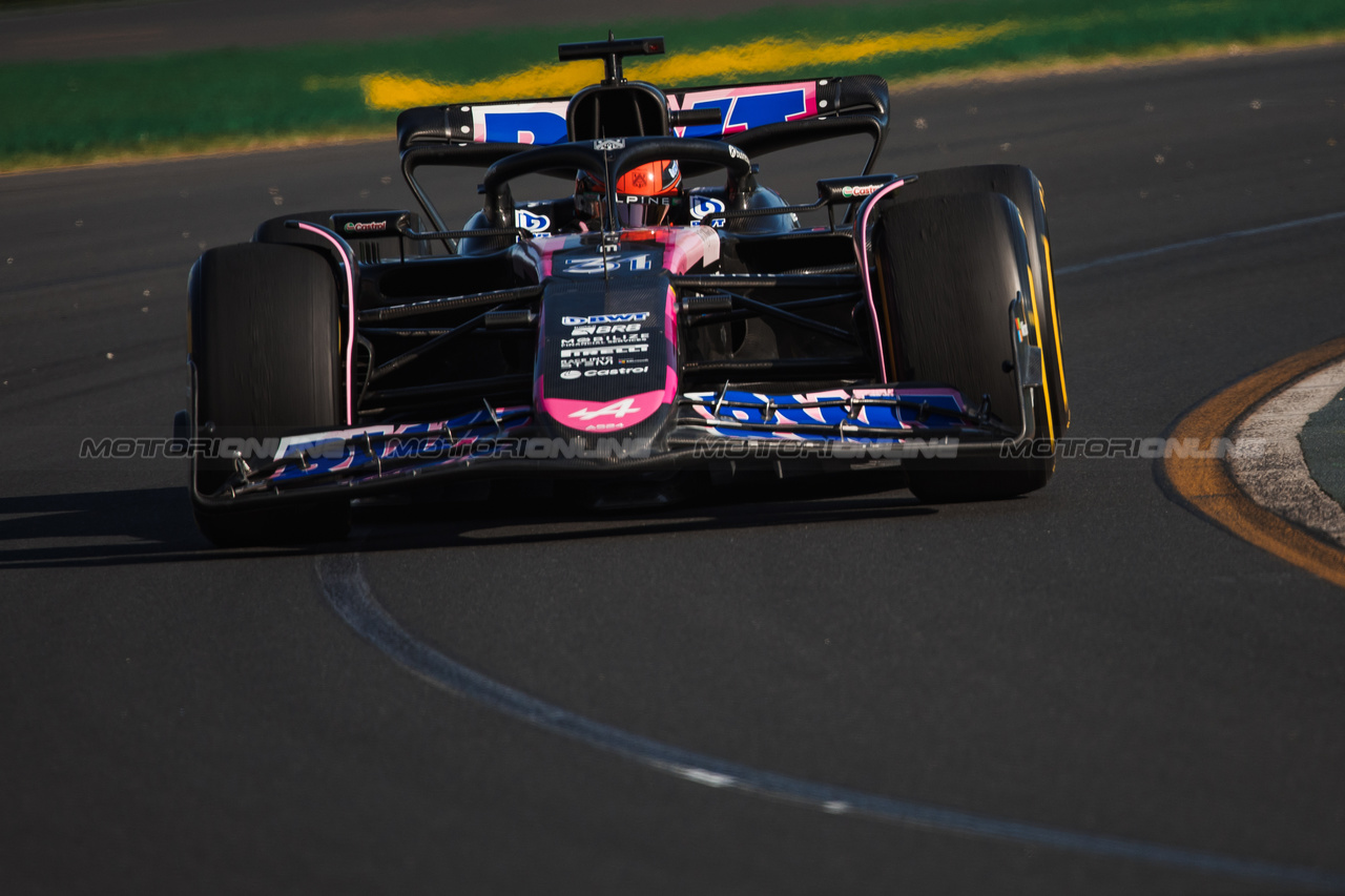 GP AUSTRALIA, Esteban Ocon (FRA) Alpine F1 Team A524.

22.03.2024. Formula 1 World Championship, Rd 3, Australian Grand Prix, Albert Park, Melbourne, Australia, Practice Day.

- www.xpbimages.com, EMail: requests@xpbimages.com © Copyright: Bearne / XPB Images