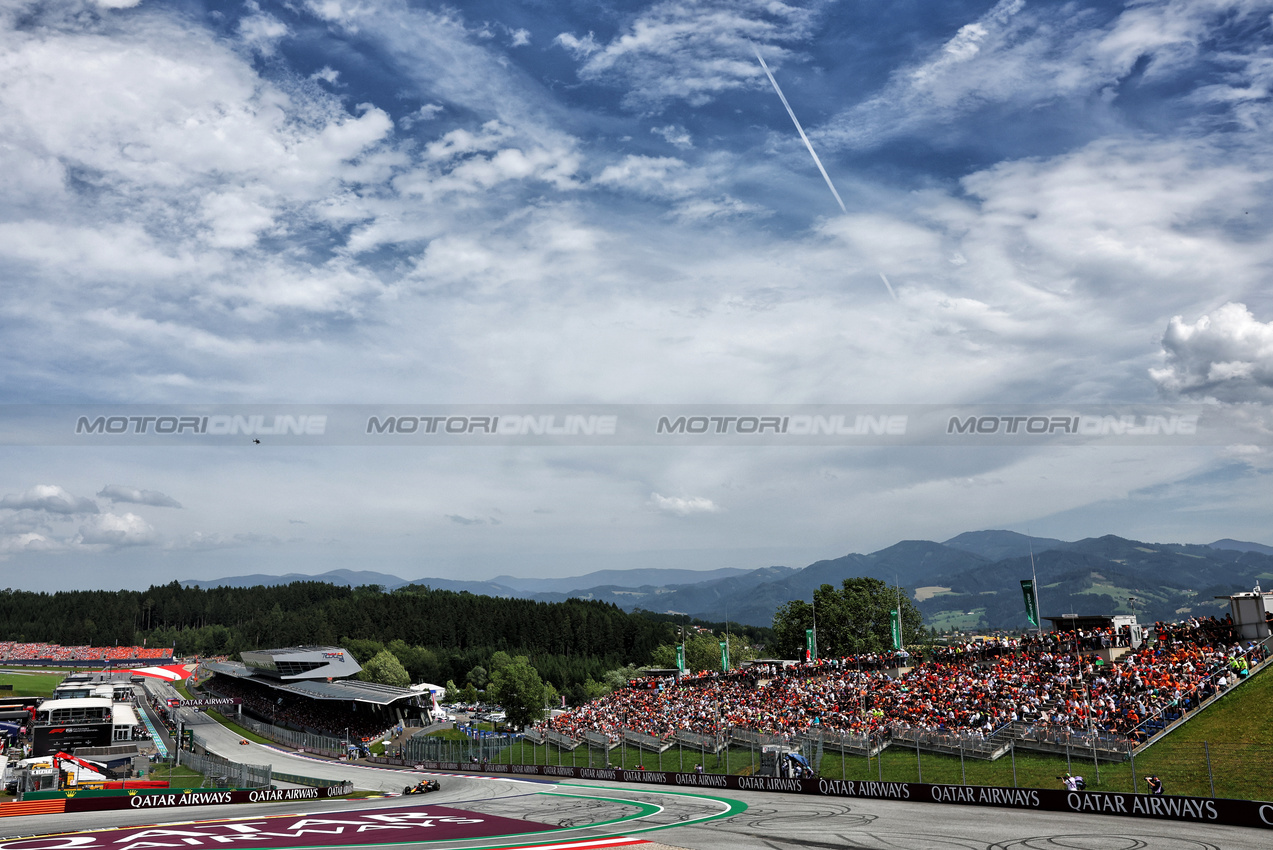 GP AUSTRIA, Max Verstappen (NLD) Red Bull Racing RB20.

30.06.2024. Formula 1 World Championship, Rd 11, Austrian Grand Prix, Spielberg, Austria, Gara Day.

- www.xpbimages.com, EMail: requests@xpbimages.com © Copyright: Charniaux / XPB Images