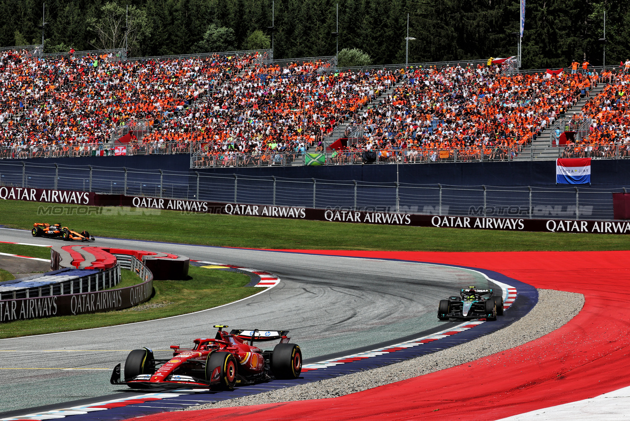 GP AUSTRIA, Carlos Sainz Jr (ESP) Ferrari SF-24.

30.06.2024. Formula 1 World Championship, Rd 11, Austrian Grand Prix, Spielberg, Austria, Gara Day.

- www.xpbimages.com, EMail: requests@xpbimages.com © Copyright: Batchelor / XPB Images