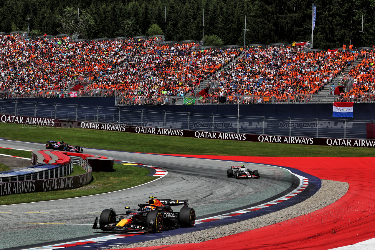 GP AUSTRIA, Sergio Perez (MEX) Red Bull Racing RB20.

30.06.2024. Formula 1 World Championship, Rd 11, Austrian Grand Prix, Spielberg, Austria, Gara Day.

- www.xpbimages.com, EMail: requests@xpbimages.com © Copyright: Batchelor / XPB Images