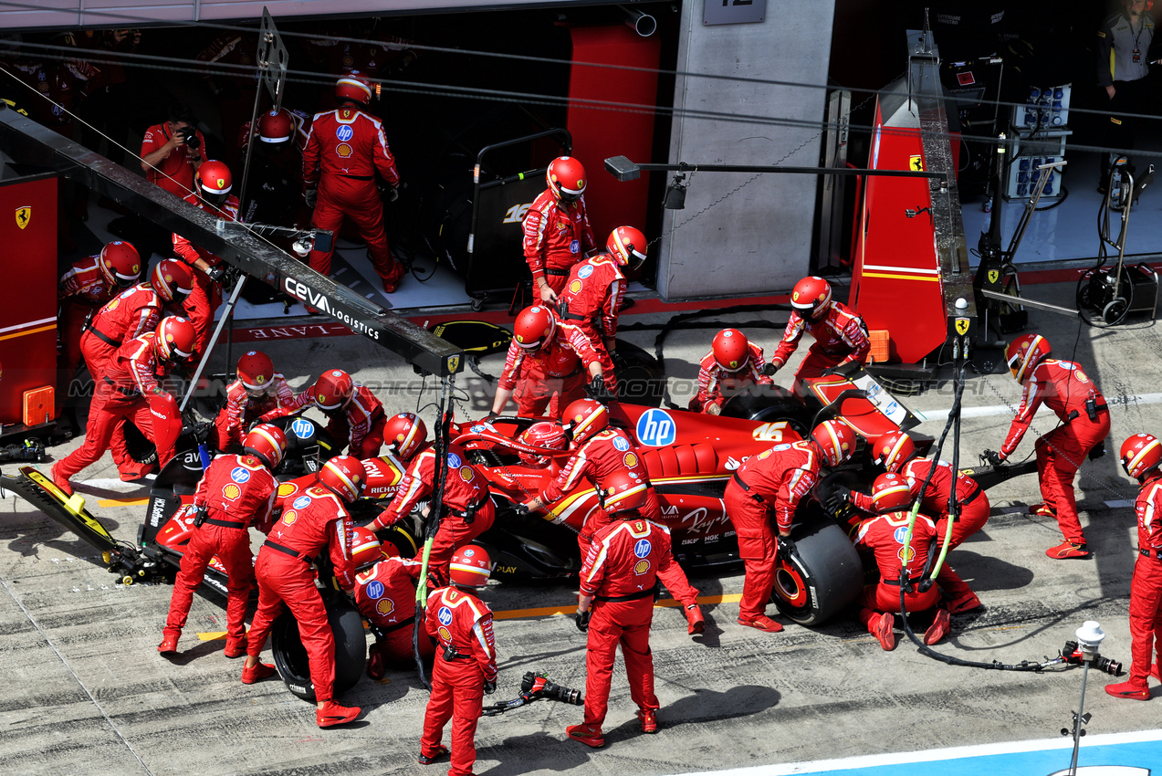 GP AUSTRIA, Charles Leclerc (MON) Ferrari SF-24 makes a pit stop.

30.06.2024. Formula 1 World Championship, Rd 11, Austrian Grand Prix, Spielberg, Austria, Gara Day.

- www.xpbimages.com, EMail: requests@xpbimages.com © Copyright: Batchelor / XPB Images