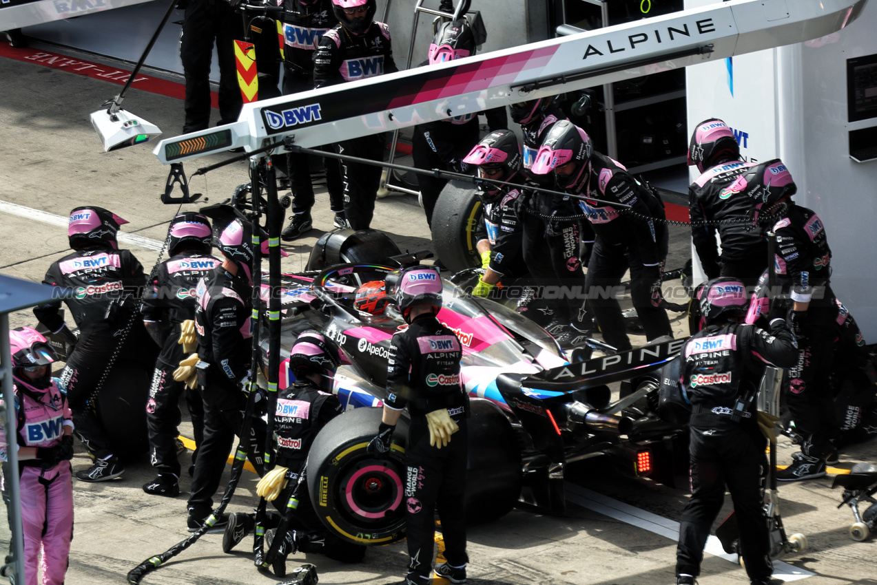 GP AUSTRIA, Esteban Ocon (FRA) Alpine F1 Team A524 makes a pit stop.

30.06.2024. Formula 1 World Championship, Rd 11, Austrian Grand Prix, Spielberg, Austria, Gara Day.

- www.xpbimages.com, EMail: requests@xpbimages.com © Copyright: Batchelor / XPB Images