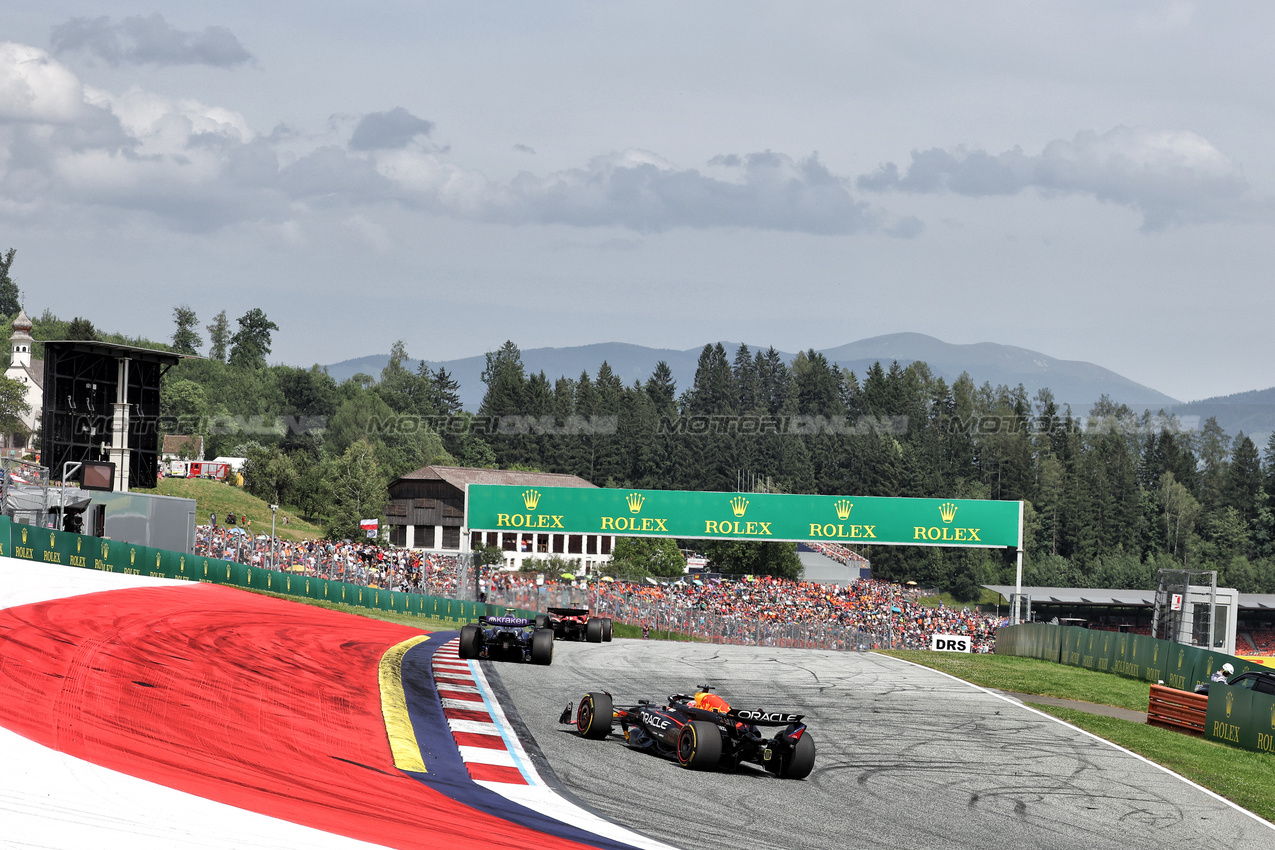 GP AUSTRIA, Max Verstappen (NLD) Red Bull Racing RB20.

30.06.2024. Formula 1 World Championship, Rd 11, Austrian Grand Prix, Spielberg, Austria, Gara Day.

- www.xpbimages.com, EMail: requests@xpbimages.com © Copyright: Bearne / XPB Images