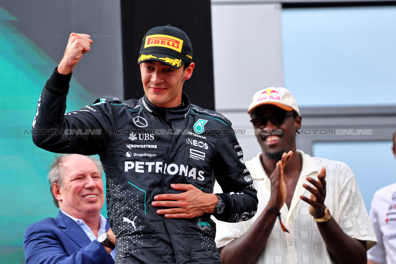 GP AUSTRIA, Gara winner George Russell (GBR) Mercedes AMG F1 celebrates on the podium.

30.06.2024. Formula 1 World Championship, Rd 11, Austrian Grand Prix, Spielberg, Austria, Gara Day.

- www.xpbimages.com, EMail: requests@xpbimages.com © Copyright: Batchelor / XPB Images