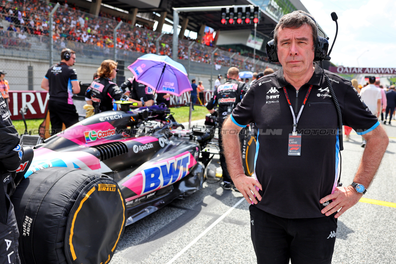 GP AUSTRIA, Bruno Famin (FRA) Alpine Motorsports Vice President e Alpine F1 Team Team Principal on the grid.

30.06.2024. Formula 1 World Championship, Rd 11, Austrian Grand Prix, Spielberg, Austria, Gara Day.

- www.xpbimages.com, EMail: requests@xpbimages.com © Copyright: Batchelor / XPB Images