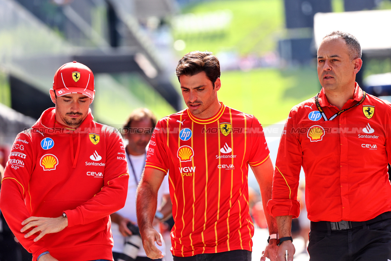 GP AUSTRIA, (L to R): Charles Leclerc (MON) Ferrari with Carlos Sainz Jr (ESP) Ferrari e Diego Ioverno (ITA) Ferrari Sporting Director.

27.06.2024. Formula 1 World Championship, Rd 11, Austrian Grand Prix, Spielberg, Austria, Preparation Day.

- www.xpbimages.com, EMail: requests@xpbimages.com © Copyright: Batchelor / XPB Images