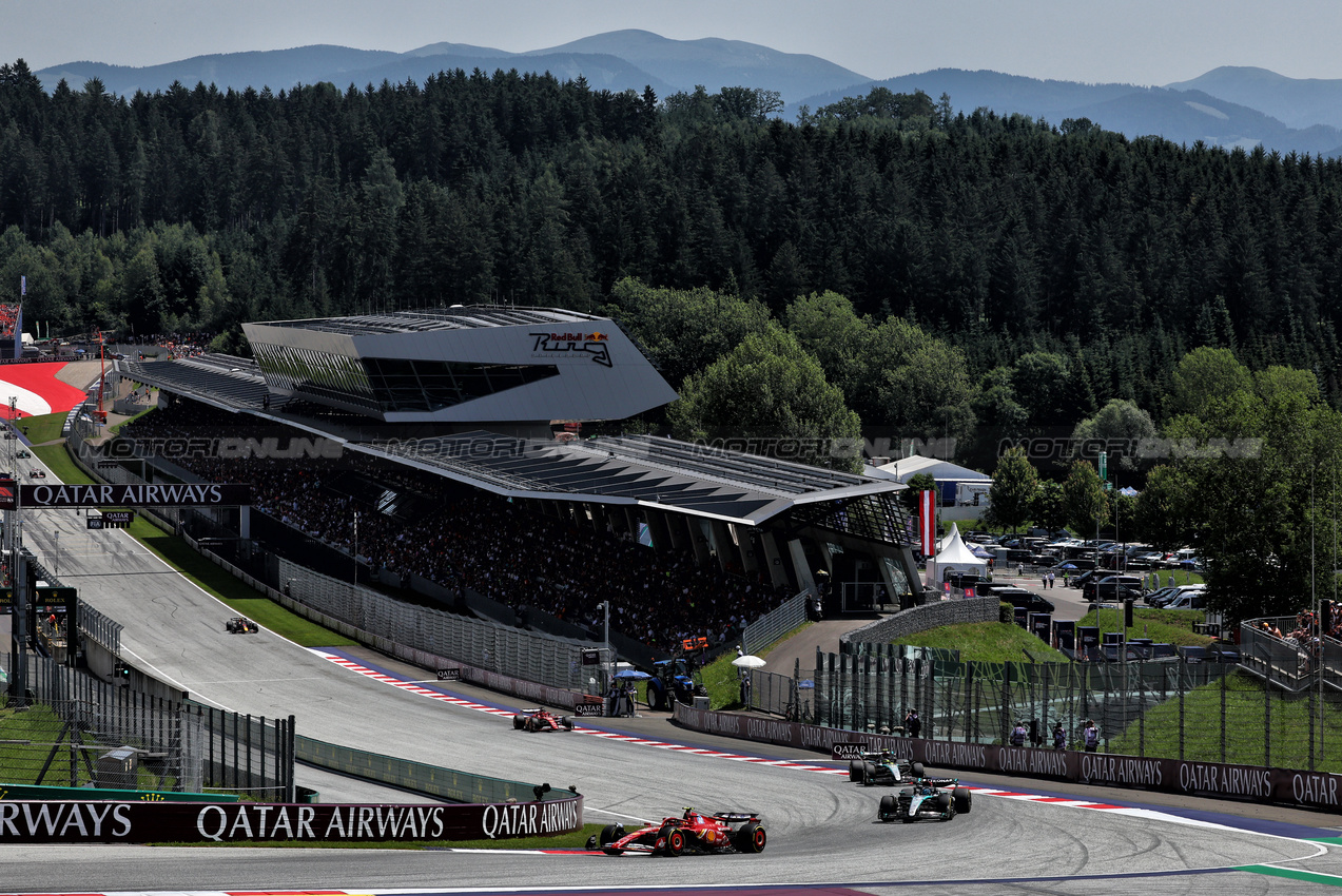 GP AUSTRIA, Carlos Sainz Jr (ESP) Ferrari SF-24.

29.06.2024. Formula 1 World Championship, Rd 11, Austrian Grand Prix, Spielberg, Austria, Sprint e Qualifiche Day.

- www.xpbimages.com, EMail: requests@xpbimages.com © Copyright: Charniaux / XPB Images