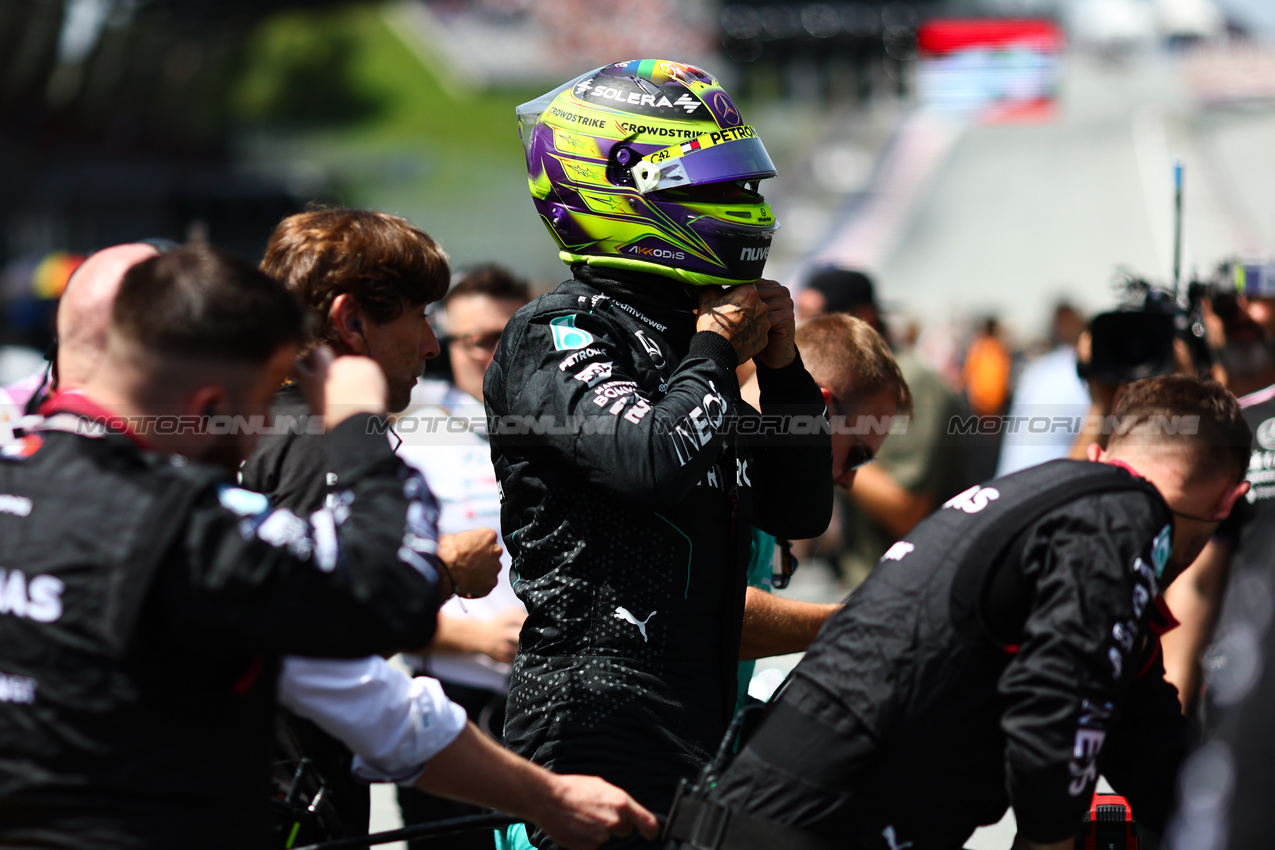 GP AUSTRIA, Lewis Hamilton (GBR), Mercedes AMG F1  
29.06.2024. Formula 1 World Championship, Rd 11, Austrian Grand Prix, Spielberg, Austria, Sprint e Qualifiche Day.
- www.xpbimages.com, EMail: requests@xpbimages.com © Copyright: Charniaux / XPB Images