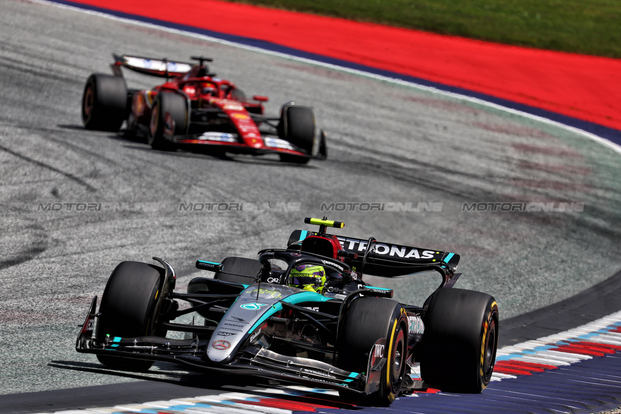 GP AUSTRIA, Lewis Hamilton (GBR) Mercedes AMG F1 W15.

29.06.2024. Formula 1 World Championship, Rd 11, Austrian Grand Prix, Spielberg, Austria, Sprint e Qualifiche Day.

- www.xpbimages.com, EMail: requests@xpbimages.com © Copyright: Batchelor / XPB Images