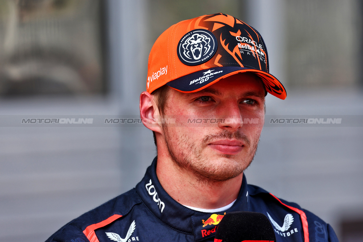 GP AUSTRIA, Pole sitter Max Verstappen (NLD) Red Bull Racing in qualifying parc ferme.

29.06.2024. Formula 1 World Championship, Rd 11, Austrian Grand Prix, Spielberg, Austria, Sprint e Qualifiche Day.

 - www.xpbimages.com, EMail: requests@xpbimages.com © Copyright: Coates / XPB Images