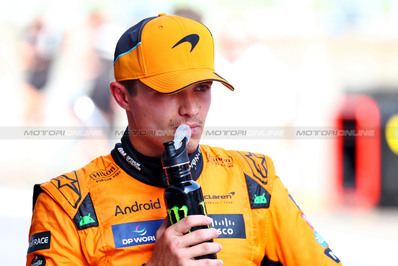 GP AUSTRIA, Lando Norris (GBR) McLaren in qualifying parc ferme.

29.06.2024. Formula 1 World Championship, Rd 11, Austrian Grand Prix, Spielberg, Austria, Sprint e Qualifiche Day.

 - www.xpbimages.com, EMail: requests@xpbimages.com © Copyright: Coates / XPB Images