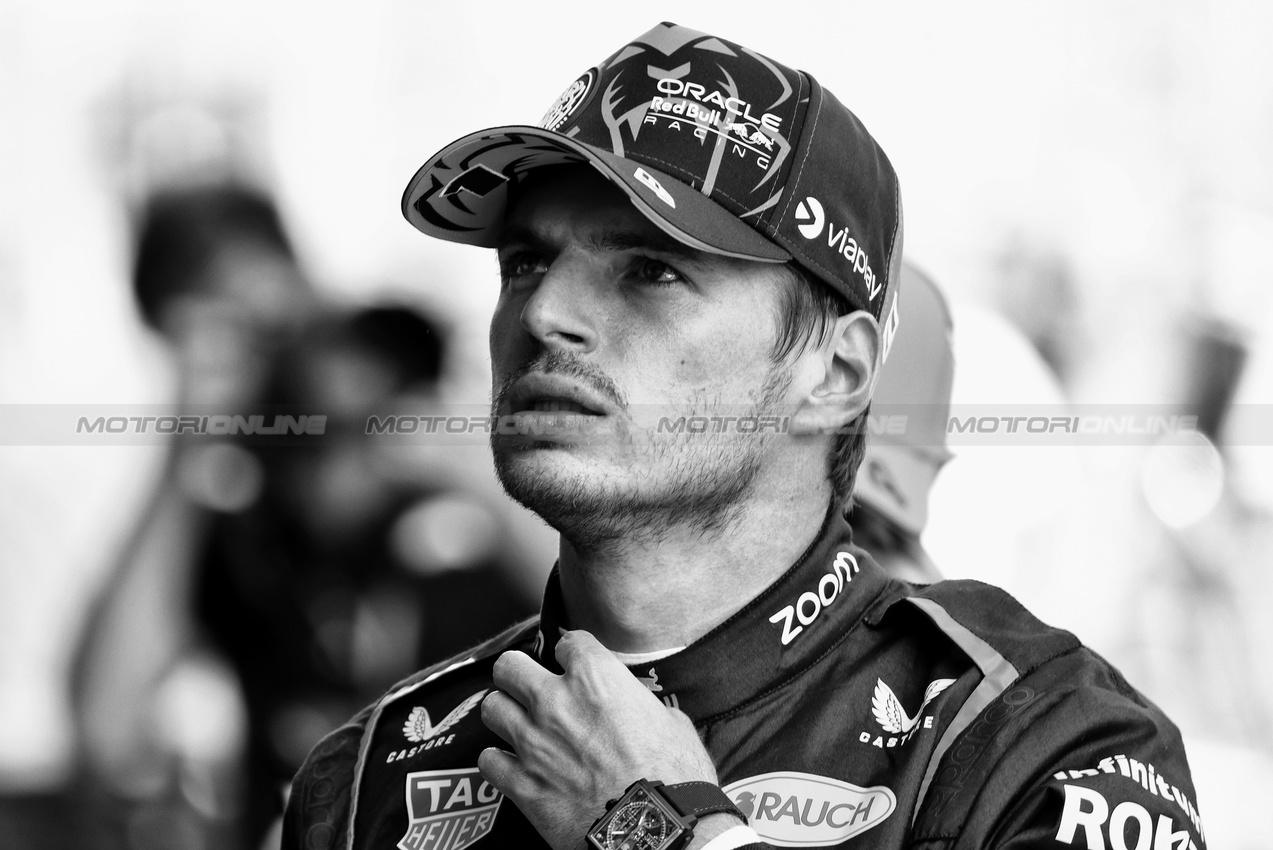 GP AUSTRIA, Pole sitter Max Verstappen (NLD) Red Bull Racing in qualifying parc ferme.

29.06.2024. Formula 1 World Championship, Rd 11, Austrian Grand Prix, Spielberg, Austria, Sprint e Qualifiche Day.

 - www.xpbimages.com, EMail: requests@xpbimages.com © Copyright: Coates / XPB Images