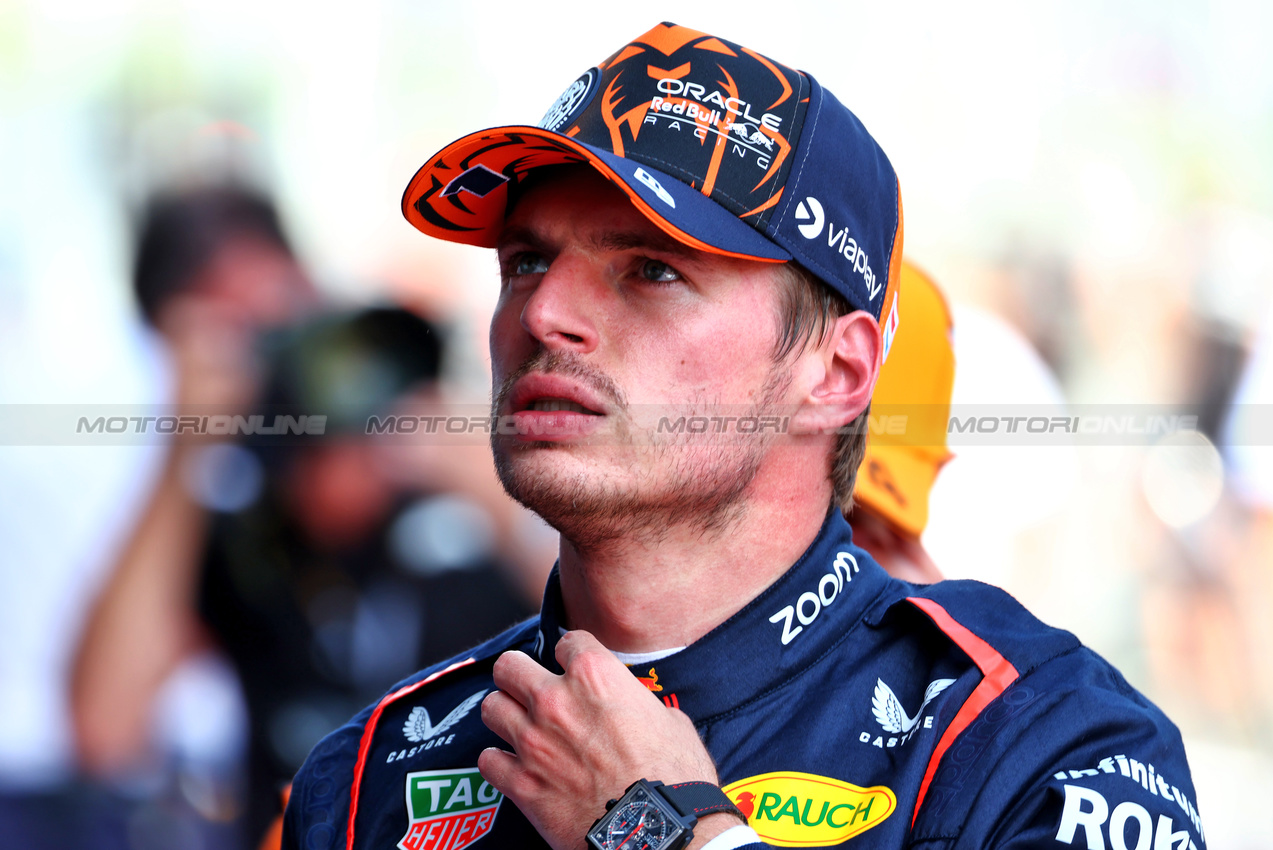 GP AUSTRIA, Pole sitter Max Verstappen (NLD) Red Bull Racing in qualifying parc ferme.

29.06.2024. Formula 1 World Championship, Rd 11, Austrian Grand Prix, Spielberg, Austria, Sprint e Qualifiche Day.

 - www.xpbimages.com, EMail: requests@xpbimages.com © Copyright: Coates / XPB Images