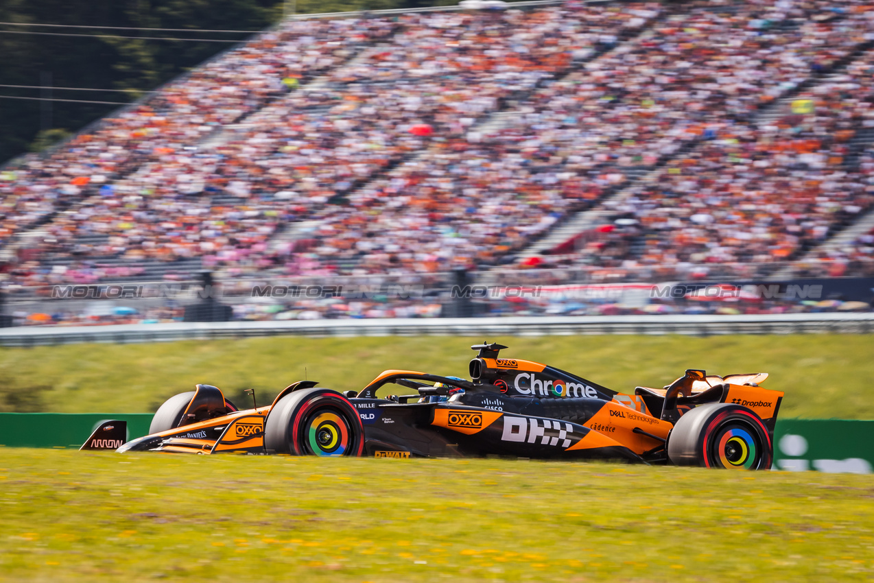 GP AUSTRIA, Oscar Piastri (AUS) McLaren MCL38.

29.06.2024. Formula 1 World Championship, Rd 11, Austrian Grand Prix, Spielberg, Austria, Sprint e Qualifiche Day.

- www.xpbimages.com, EMail: requests@xpbimages.com © Copyright: Bearne / XPB Images