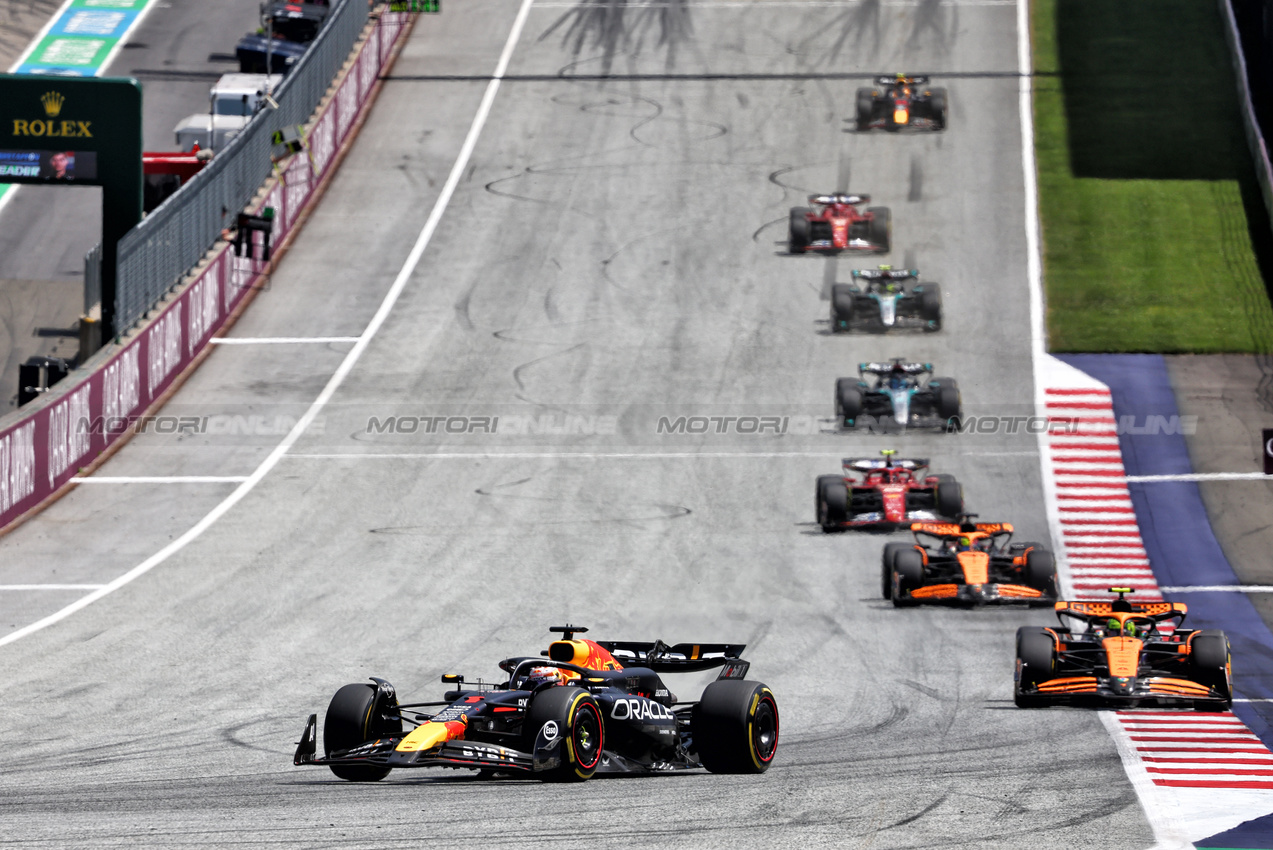 GP AUSTRIA, Max Verstappen (NLD) Red Bull Racing RB20.

29.06.2024. Formula 1 World Championship, Rd 11, Austrian Grand Prix, Spielberg, Austria, Sprint e Qualifiche Day.

- www.xpbimages.com, EMail: requests@xpbimages.com © Copyright: Charniaux / XPB Images