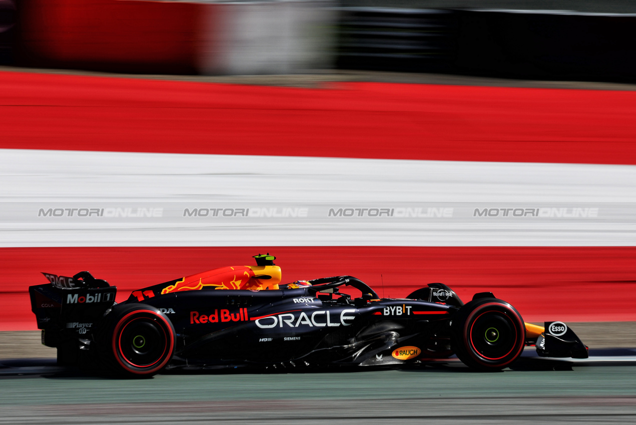 GP AUSTRIA, Sergio Perez (MEX) Red Bull Racing RB20.

29.06.2024. Formula 1 World Championship, Rd 11, Austrian Grand Prix, Spielberg, Austria, Sprint e Qualifiche Day.

 - www.xpbimages.com, EMail: requests@xpbimages.com © Copyright: Coates / XPB Images