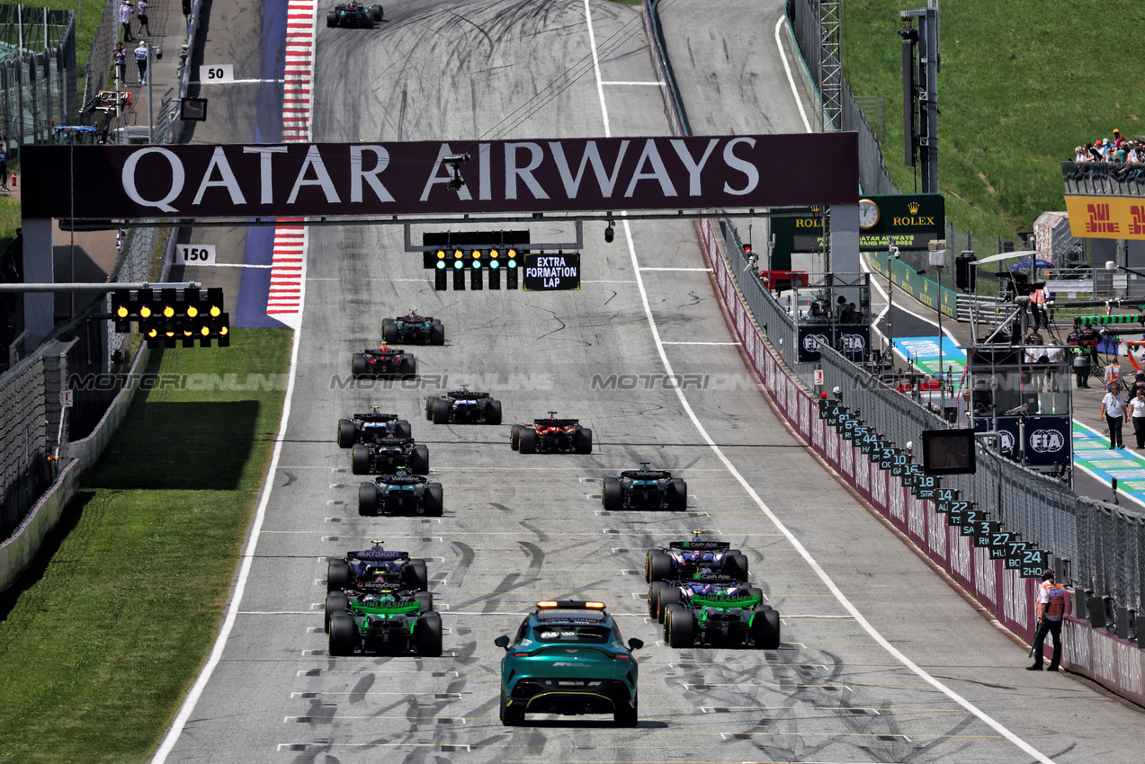 GP AUSTRIA, The grid on an extra formation lap before Sprint.

29.06.2024. Formula 1 World Championship, Rd 11, Austrian Grand Prix, Spielberg, Austria, Sprint e Qualifiche Day.

- www.xpbimages.com, EMail: requests@xpbimages.com © Copyright: Batchelor / XPB Images