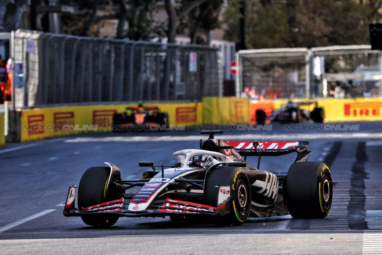 GP AZERBAIJAN, Oliver Bearman (GBR) Haas VF-24.

15.09.2024. Formula 1 World Championship, Rd 17, Azerbaijan Grand Prix, Baku Street Circuit, Azerbaijan, Gara Day.

- www.xpbimages.com, EMail: requests@xpbimages.com © Copyright: Charniaux / XPB Images