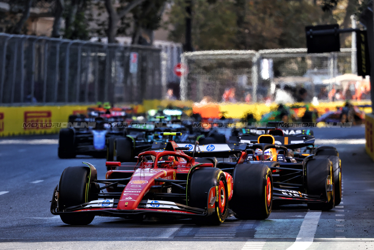 GP AZERBAIJAN, Carlos Sainz Jr (ESP) Ferrari SF-24.

15.09.2024. Formula 1 World Championship, Rd 17, Azerbaijan Grand Prix, Baku Street Circuit, Azerbaijan, Gara Day.

- www.xpbimages.com, EMail: requests@xpbimages.com © Copyright: Charniaux / XPB Images