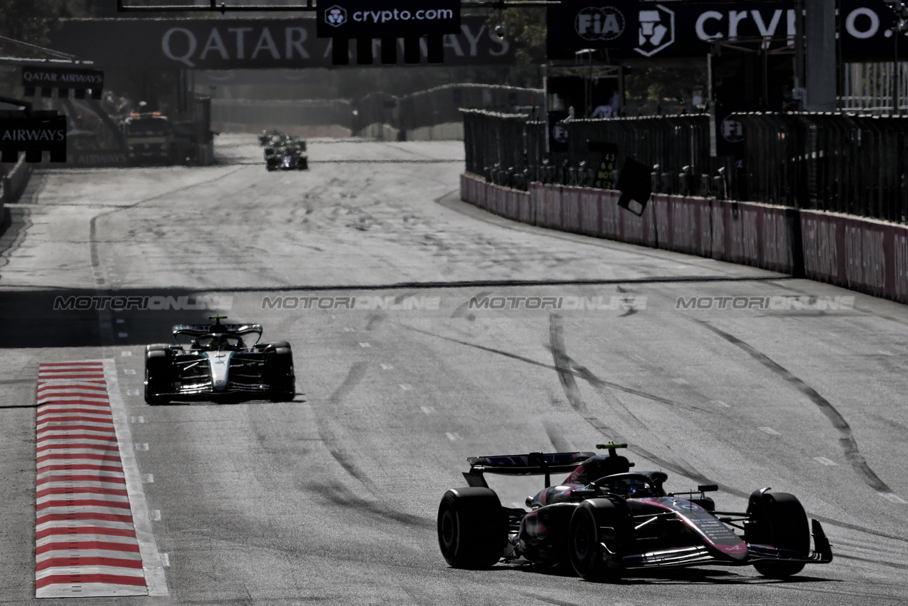 GP AZERBAIJAN, Pierre Gasly (FRA) Alpine F1 Team A524.

15.09.2024. Formula 1 World Championship, Rd 17, Azerbaijan Grand Prix, Baku Street Circuit, Azerbaijan, Gara Day.

- www.xpbimages.com, EMail: requests@xpbimages.com © Copyright: Batchelor / XPB Images