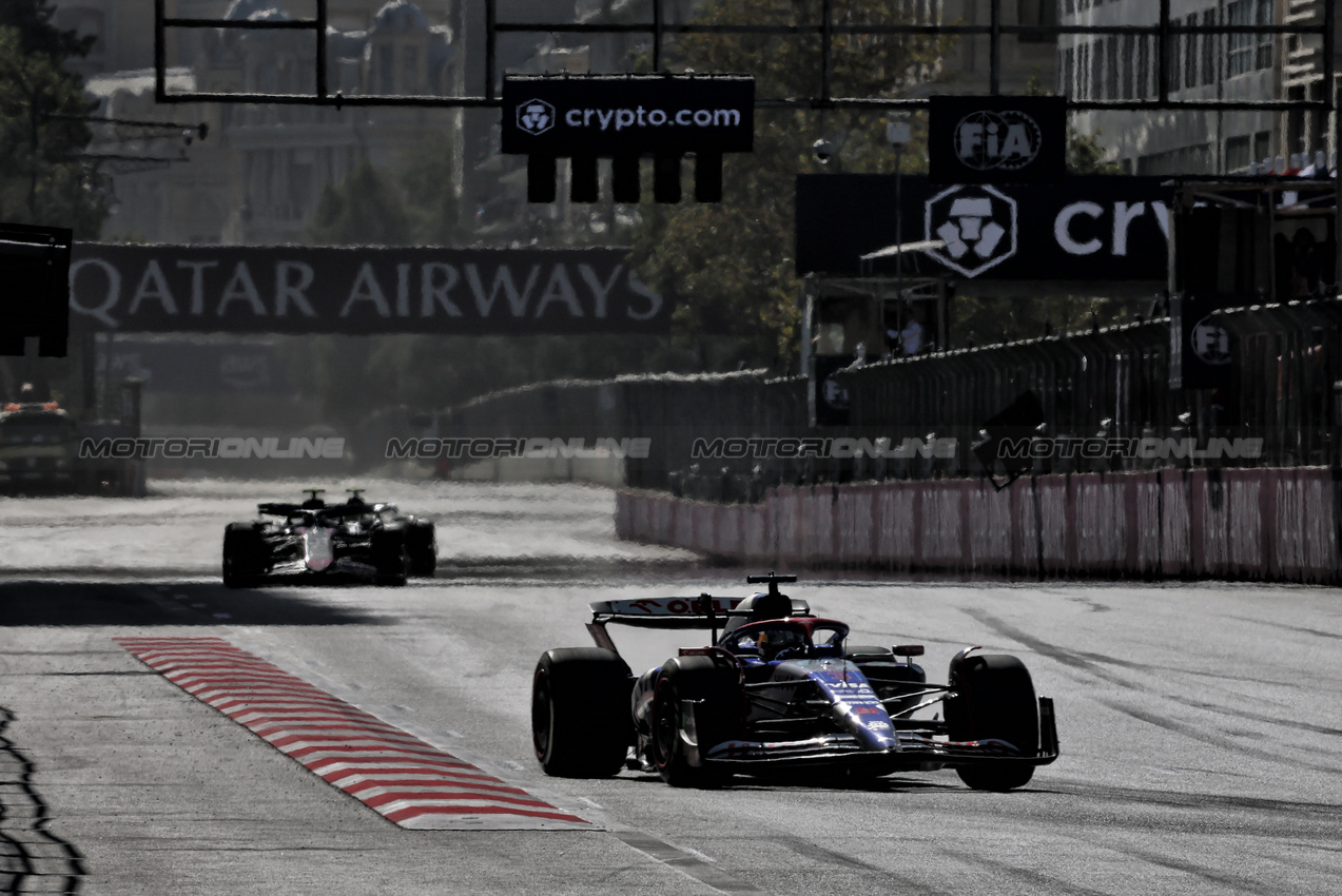 GP AZERBAIJAN, Daniel Ricciardo (AUS) RB VCARB 01.

15.09.2024. Formula 1 World Championship, Rd 17, Azerbaijan Grand Prix, Baku Street Circuit, Azerbaijan, Gara Day.

- www.xpbimages.com, EMail: requests@xpbimages.com © Copyright: Batchelor / XPB Images