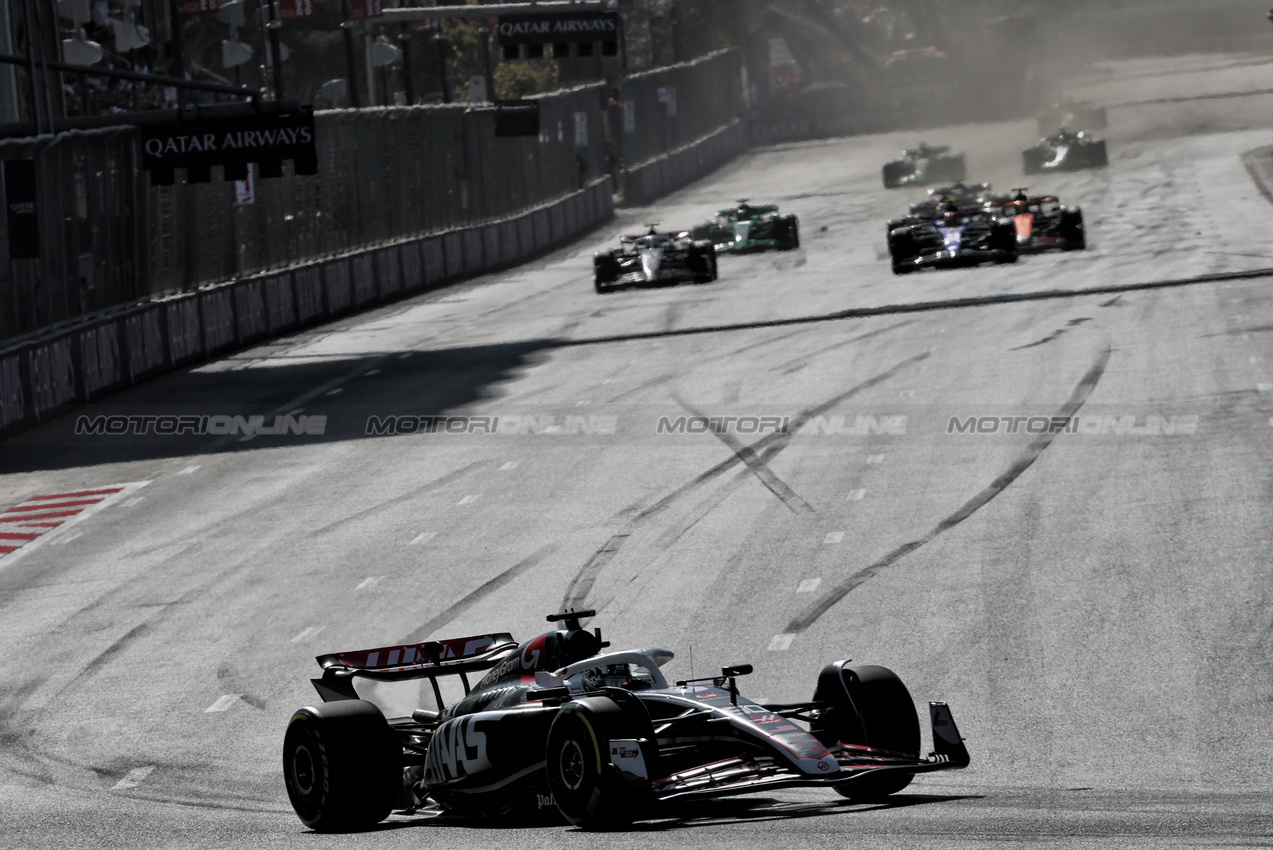 GP AZERBAIJAN, Oliver Bearman (GBR) Haas VF-24.

15.09.2024. Formula 1 World Championship, Rd 17, Azerbaijan Grand Prix, Baku Street Circuit, Azerbaijan, Gara Day.

- www.xpbimages.com, EMail: requests@xpbimages.com © Copyright: Batchelor / XPB Images