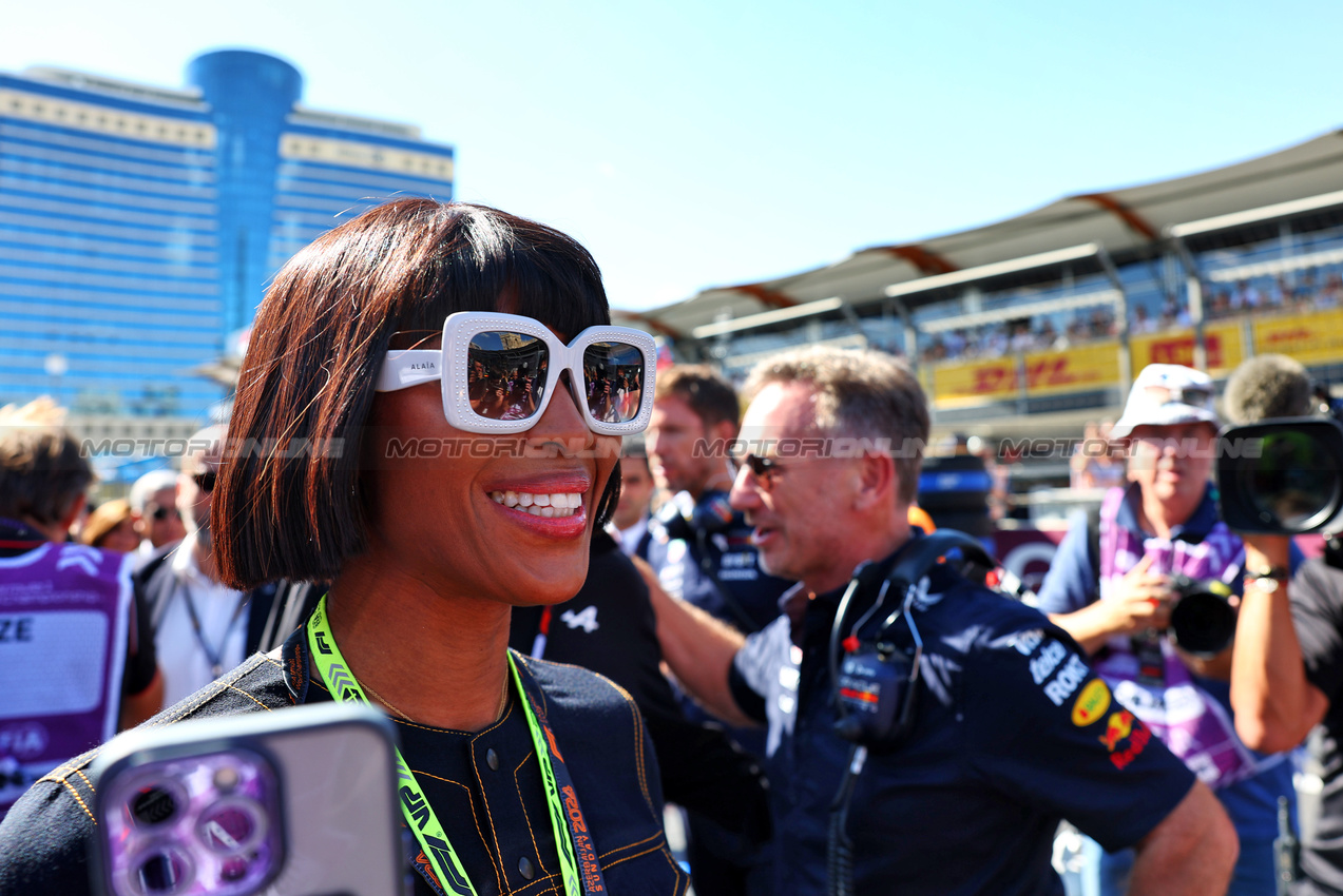 GP AZERBAIJAN, Naomi Campbell (GBR) on the grid.

15.09.2024. Formula 1 World Championship, Rd 17, Azerbaijan Grand Prix, Baku Street Circuit, Azerbaijan, Gara Day.

- www.xpbimages.com, EMail: requests@xpbimages.com © Copyright: Charniaux / XPB Images