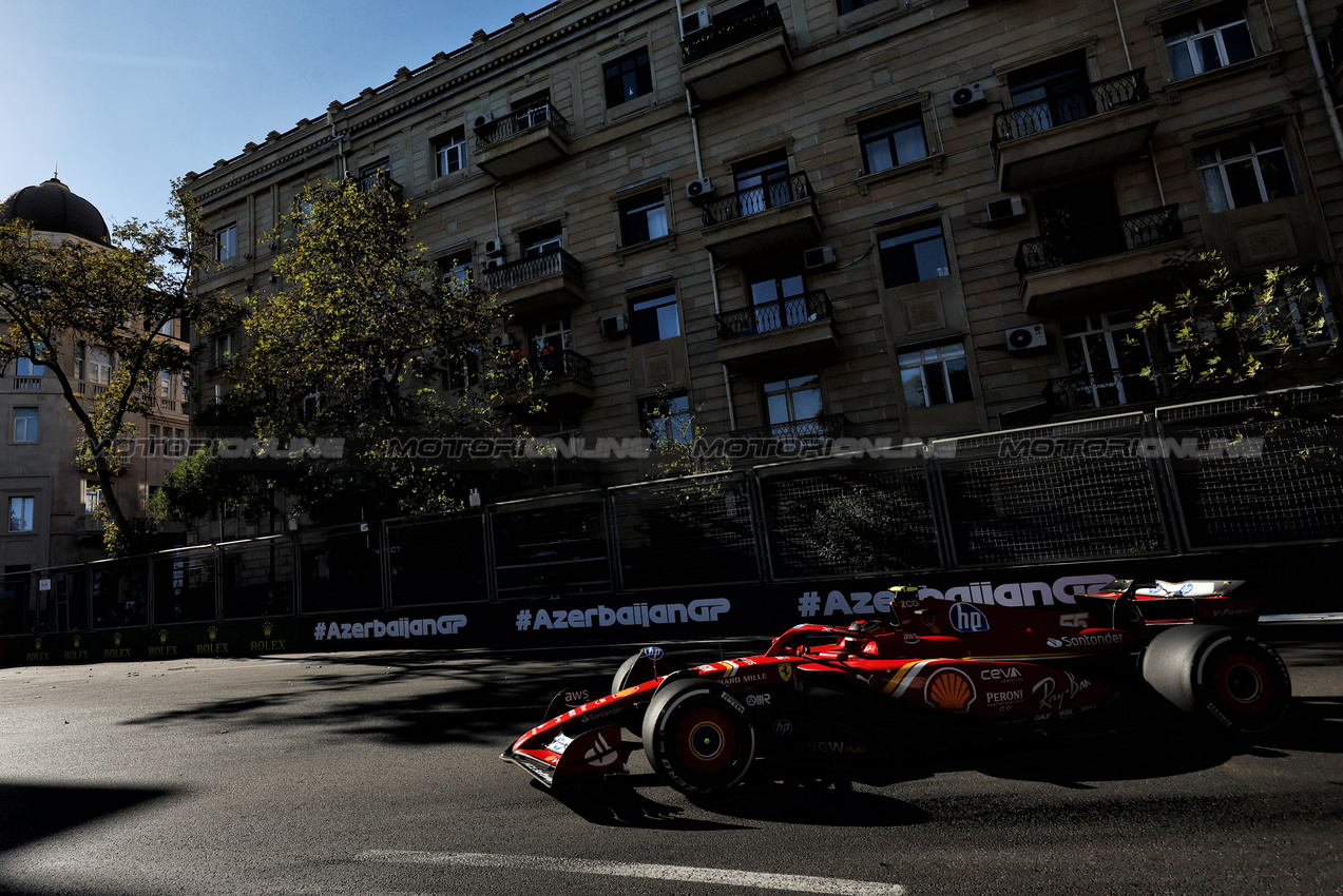 GP AZERBAIJAN, Carlos Sainz Jr (ESP) Ferrari SF-24.

15.09.2024. Formula 1 World Championship, Rd 17, Azerbaijan Grand Prix, Baku Street Circuit, Azerbaijan, Gara Day.

- www.xpbimages.com, EMail: requests@xpbimages.com © Copyright: Charniaux / XPB Images