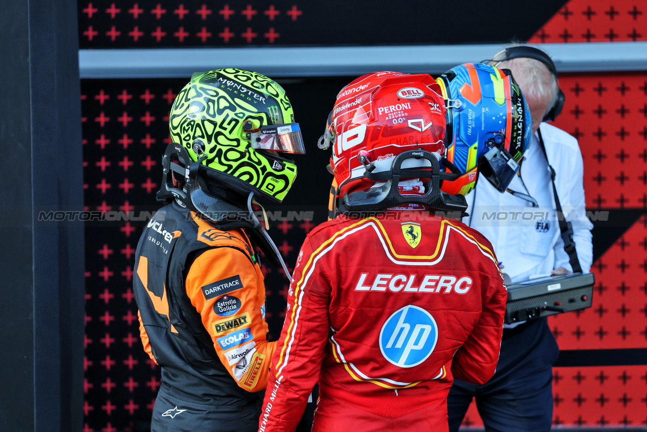 GP AZERBAIJAN, (L to R): Lando Norris (GBR) McLaren MCL38 with Charles Leclerc (MON) Ferrari in parc ferme.

15.09.2024. Formula 1 World Championship, Rd 17, Azerbaijan Grand Prix, Baku Street Circuit, Azerbaijan, Gara Day.

- www.xpbimages.com, EMail: requests@xpbimages.com © Copyright: Batchelor / XPB Images