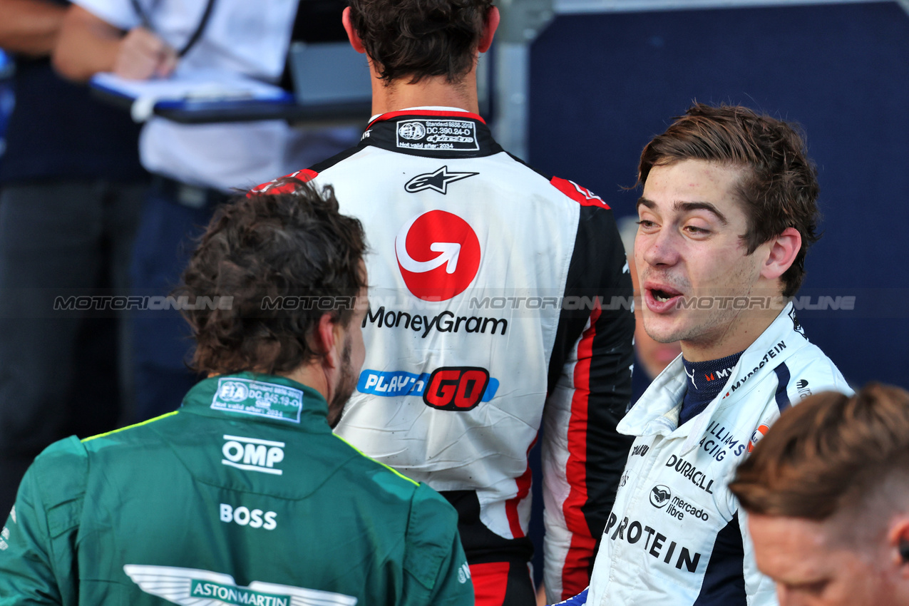 GP AZERBAIJAN, Franco Colapinto (ARG) Williams Racing in parc ferme with Fernando Alonso (ESP) Aston Martin F1 Team.

15.09.2024. Formula 1 World Championship, Rd 17, Azerbaijan Grand Prix, Baku Street Circuit, Azerbaijan, Gara Day.

- www.xpbimages.com, EMail: requests@xpbimages.com © Copyright: Batchelor / XPB Images