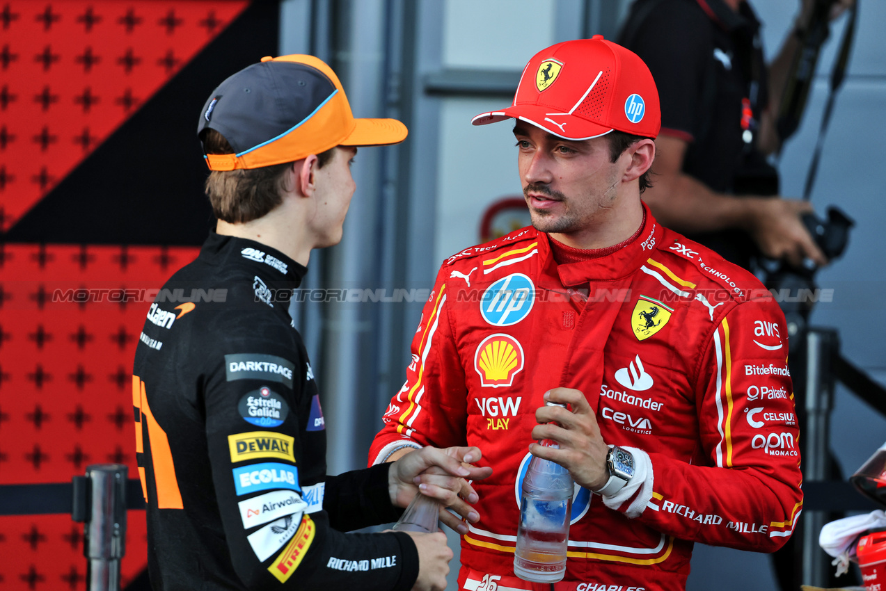 GP AZERBAIJAN, (L to R): Gara winner Oscar Piastri (AUS) McLaren in parc ferme with second placed Charles Leclerc (MON) Ferrari.

15.09.2024. Formula 1 World Championship, Rd 17, Azerbaijan Grand Prix, Baku Street Circuit, Azerbaijan, Gara Day.

- www.xpbimages.com, EMail: requests@xpbimages.com © Copyright: Batchelor / XPB Images