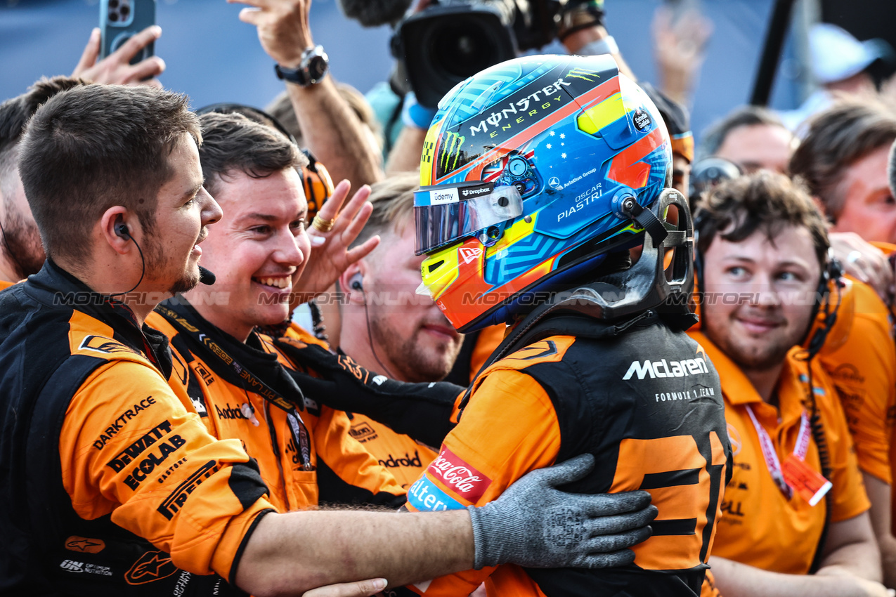 GP AZERBAIJAN, Oscar Piastri (AUS), McLaren 
15.09.2024. Formula 1 World Championship, Rd 17, Azerbaijan Grand Prix, Baku Street Circuit, Azerbaijan, Gara Day.
- www.xpbimages.com, EMail: requests@xpbimages.com © Copyright: Charniaux / XPB Images