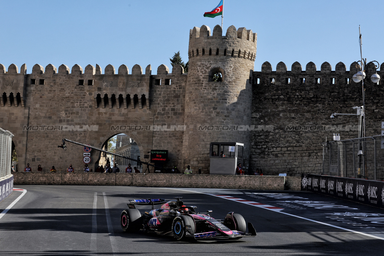 GP AZERBAIJAN, Esteban Ocon (FRA) Alpine F1 Team A524.

15.09.2024. Formula 1 World Championship, Rd 17, Azerbaijan Grand Prix, Baku Street Circuit, Azerbaijan, Gara Day.

- www.xpbimages.com, EMail: requests@xpbimages.com © Copyright: Bearne / XPB Images