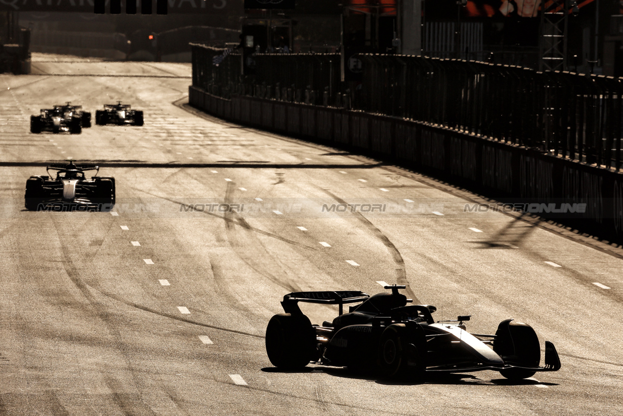 GP AZERBAIJAN, Alexander Albon (THA) Williams Racing FW46.

15.09.2024. Formula 1 World Championship, Rd 17, Azerbaijan Grand Prix, Baku Street Circuit, Azerbaijan, Gara Day.

 - www.xpbimages.com, EMail: requests@xpbimages.com © Copyright: Coates / XPB Images