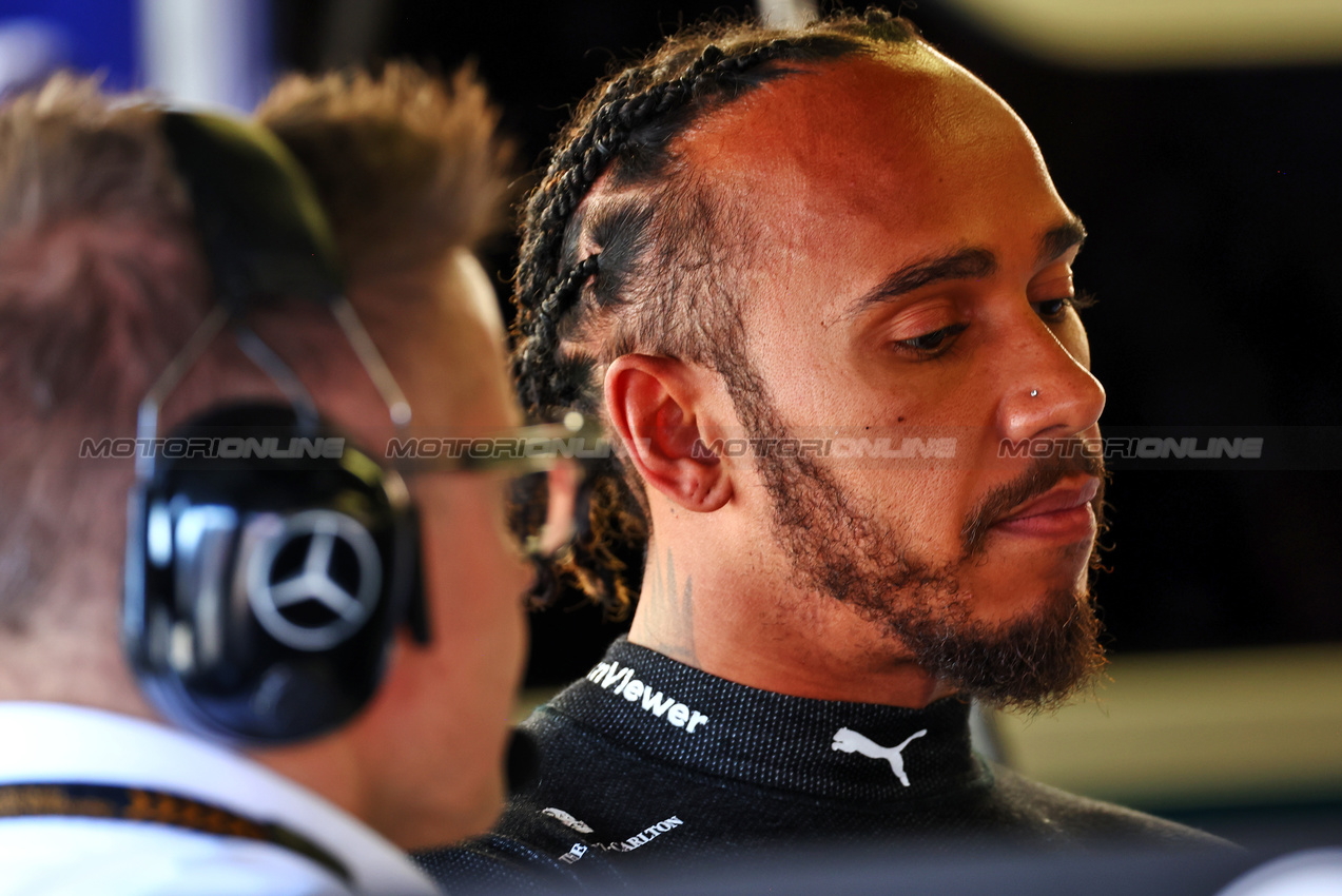 GP AZERBAIJAN, Lewis Hamilton (GBR) Mercedes AMG F1 on the grid.

15.09.2024. Formula 1 World Championship, Rd 17, Azerbaijan Grand Prix, Baku Street Circuit, Azerbaijan, Gara Day.

 - www.xpbimages.com, EMail: requests@xpbimages.com © Copyright: Coates / XPB Images