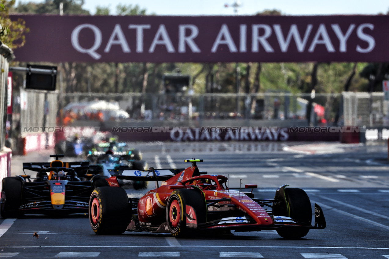 GP AZERBAIJAN, Carlos Sainz Jr (ESP) Ferrari SF-24.

15.09.2024. Formula 1 World Championship, Rd 17, Azerbaijan Grand Prix, Baku Street Circuit, Azerbaijan, Gara Day.

 - www.xpbimages.com, EMail: requests@xpbimages.com © Copyright: Coates / XPB Images