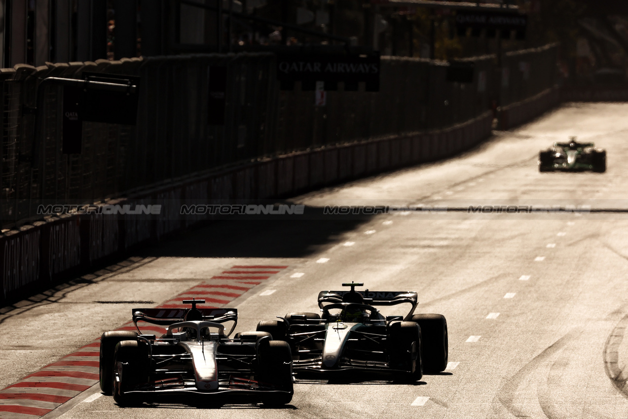 GP AZERBAIJAN, Oliver Bearman (GBR) Haas VF-24.

15.09.2024. Formula 1 World Championship, Rd 17, Azerbaijan Grand Prix, Baku Street Circuit, Azerbaijan, Gara Day.

 - www.xpbimages.com, EMail: requests@xpbimages.com © Copyright: Coates / XPB Images