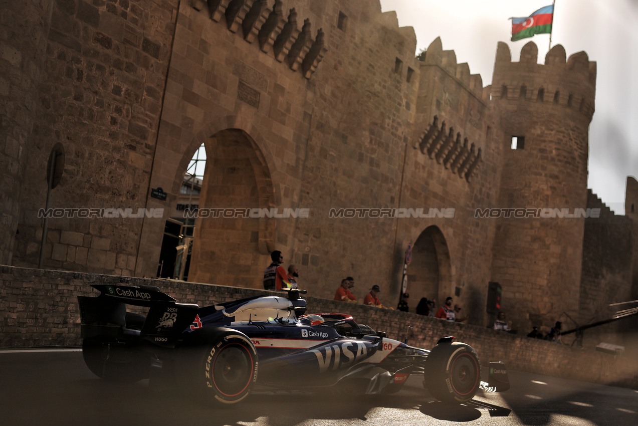 GP AZERBAIJAN, Daniel Ricciardo (AUS) RB VCARB 01.

15.09.2024. Formula 1 World Championship, Rd 17, Azerbaijan Grand Prix, Baku Street Circuit, Azerbaijan, Gara Day.

- www.xpbimages.com, EMail: requests@xpbimages.com © Copyright: Bearne / XPB Images