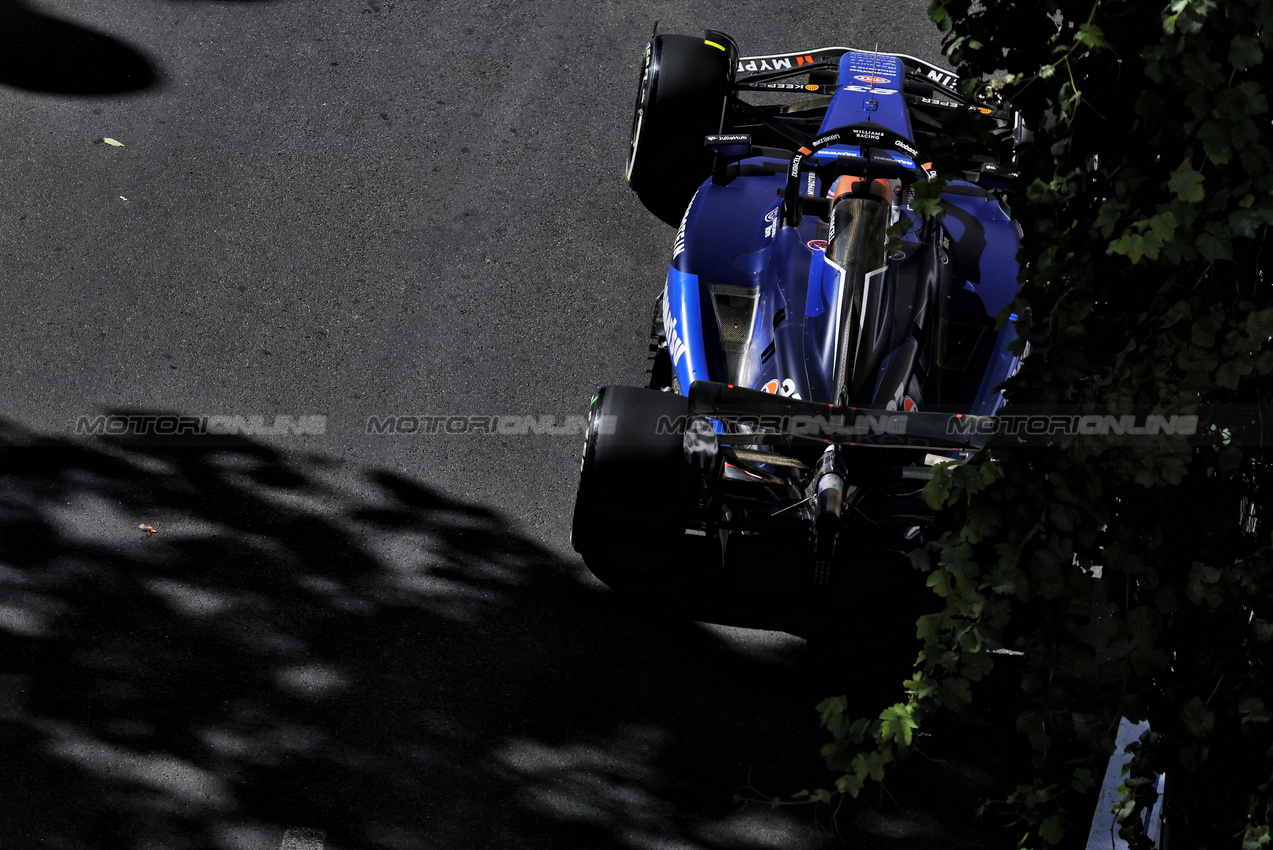 GP AZERBAIJAN, Alexander Albon (THA) Williams Racing FW46.

15.09.2024. Formula 1 World Championship, Rd 17, Azerbaijan Grand Prix, Baku Street Circuit, Azerbaijan, Gara Day.

- www.xpbimages.com, EMail: requests@xpbimages.com © Copyright: Bearne / XPB Images