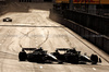 GP AZERBAIJAN, Oliver Bearman (GBR) Haas VF-24 e Lewis Hamilton (GBR) Mercedes AMG F1 W15 battle for position.

15.09.2024. Formula 1 World Championship, Rd 17, Azerbaijan Grand Prix, Baku Street Circuit, Azerbaijan, Gara Day.

 - www.xpbimages.com, EMail: requests@xpbimages.com © Copyright: Coates / XPB Images